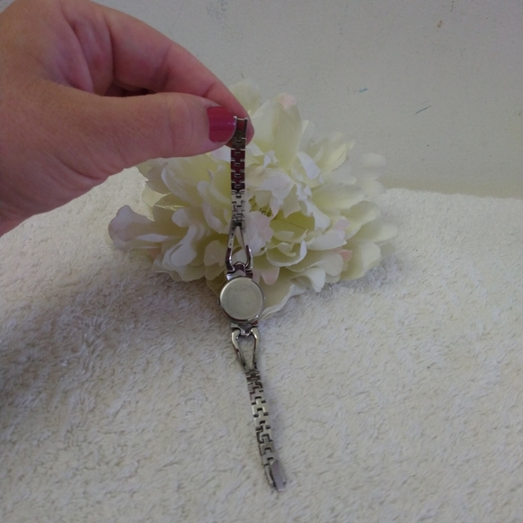 EUC Women's Stainless Steel Rhinestone Heart Designed Bulova Watch - Picture 10 of 15